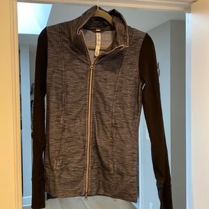 Lululemon Zip Up Sz 6